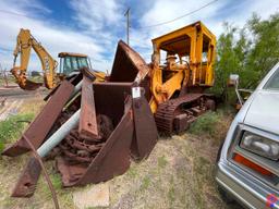 INTERNATIONAL HARVESTER TRACKED LOADER VIN/SN: 15667, 4 CYL. DIESEL ENGINE