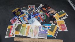 18 Baseball Cards & 15 Baseball Puzzle Cards