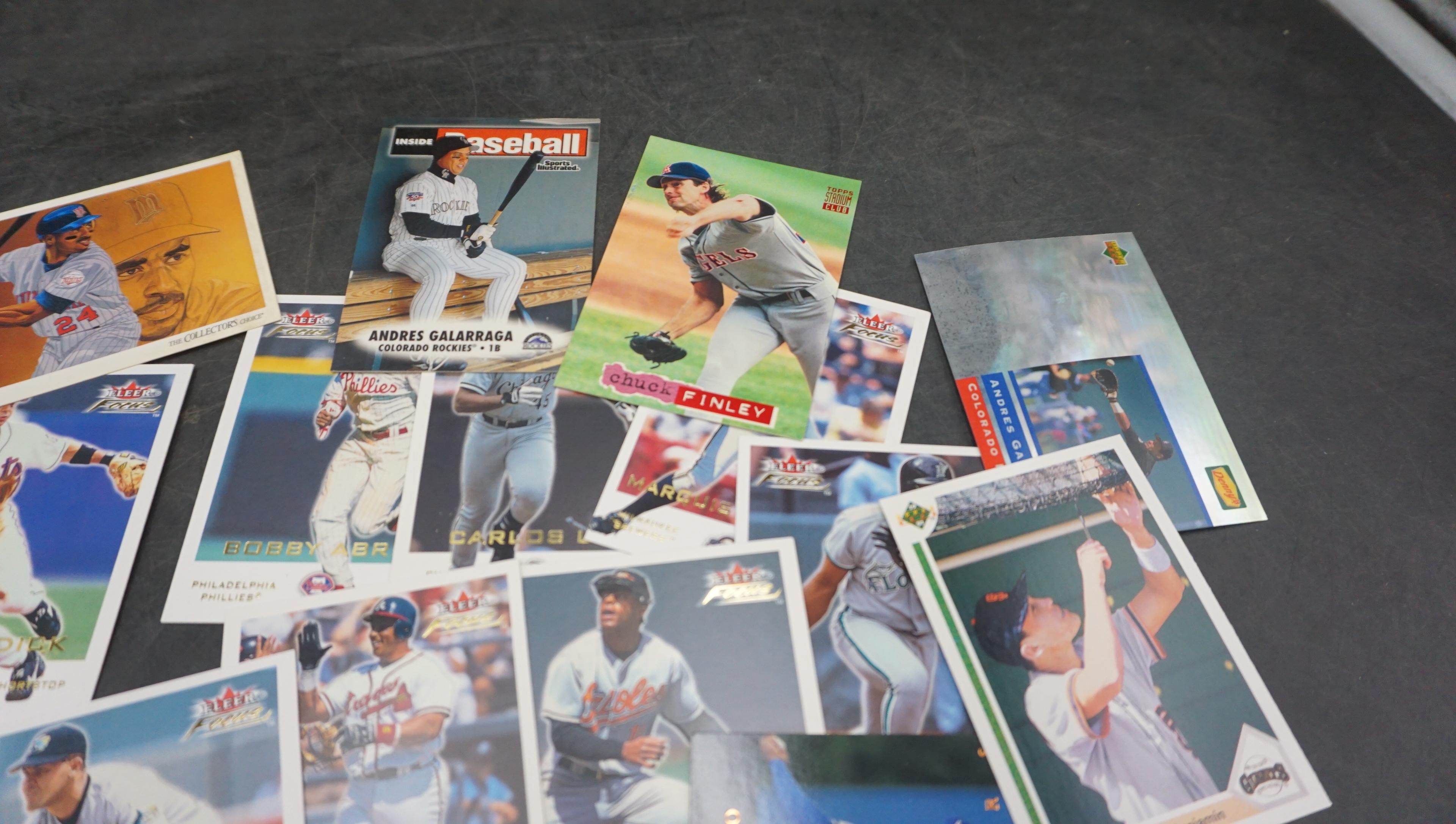 25 - Baseball Cards