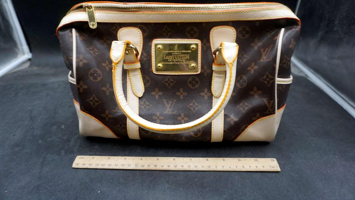 Louis Vuitton Handbag - unsure of authenticity