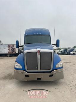 2016 KENWORTH T680 TANDEM AXLE SLEEPER TRUCK