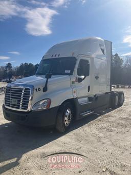 2015 Freightliner CASCADIA TANDEM AXLE SLEEPER