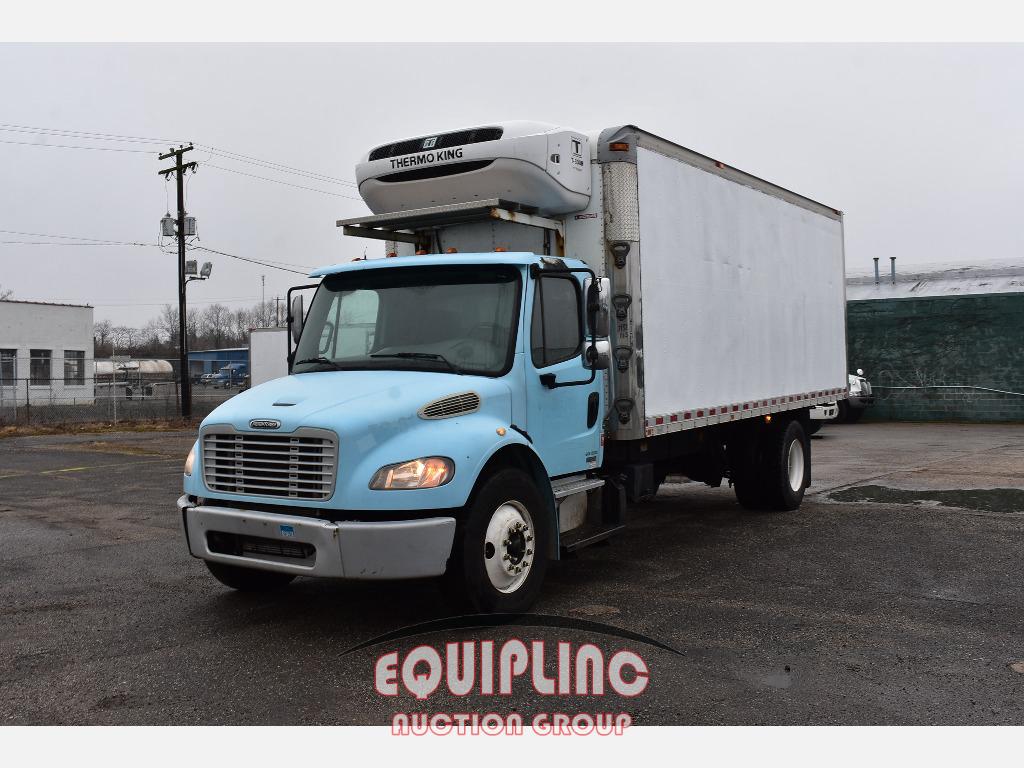 2012 FREIGHTLINER M2 22FT REEFER BOX