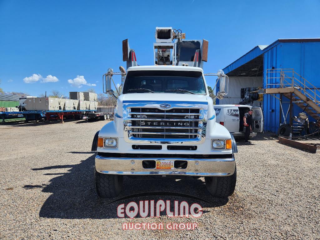 2005 STERLING L7500 SERIES TANDEM AXLE CRANE TRUCK