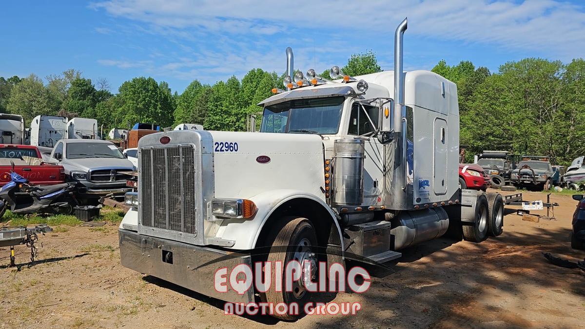 2001 PETERBILT 379 TANDEM AXLE SLEEPER