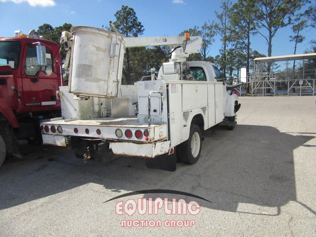 2004 CHEVROLET C4500 SINGLE AXLE BUCKET TRUCK