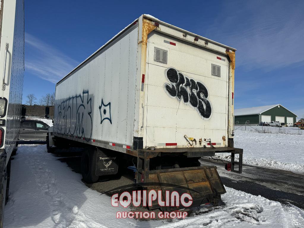 2013 HINO 338 26FT BOX TRUCK