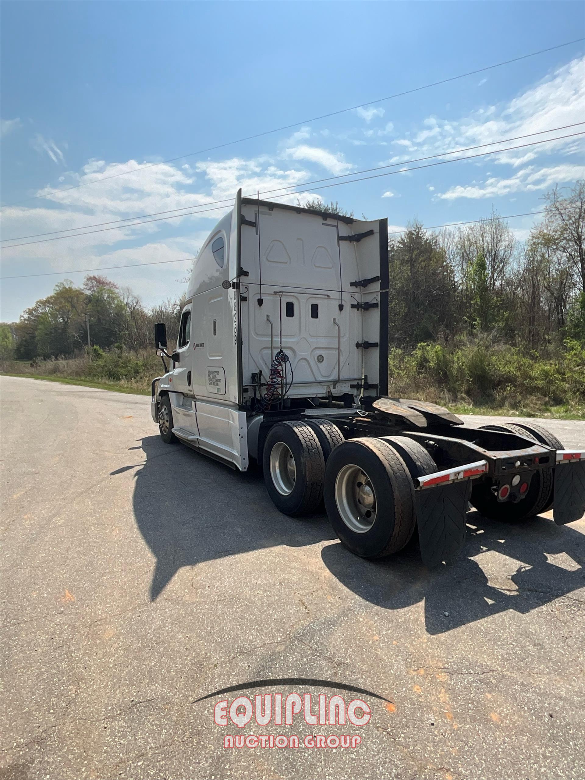 2016 FREIGHTLINER CASCADIA TANDEM AXLE SLEEPER