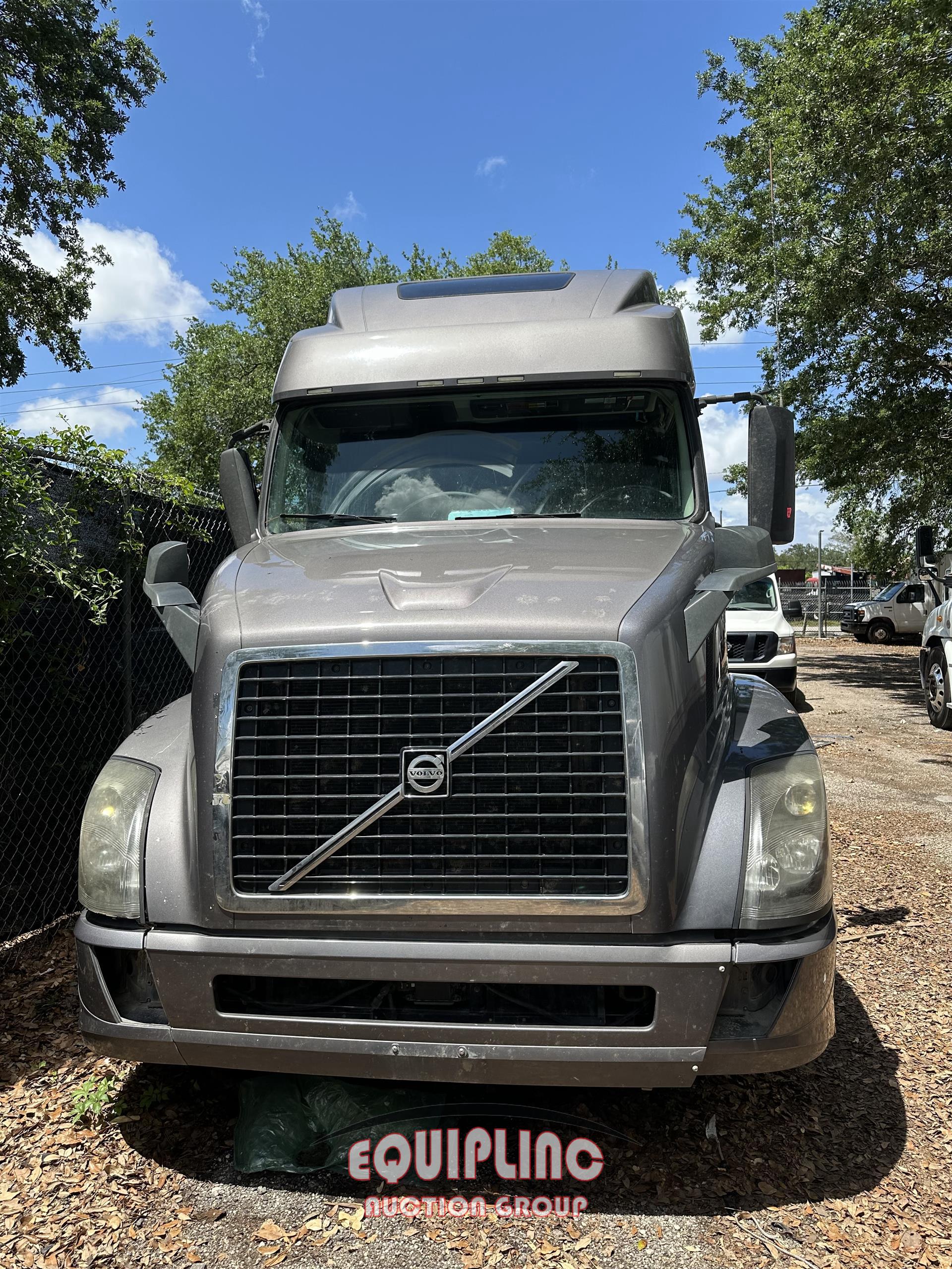 2018 VOLVO VNL780 TANDEM AXLE SLEEPER