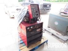 LINCOLN DC-600 Elec Welding Machine w/DH-10 Wire F