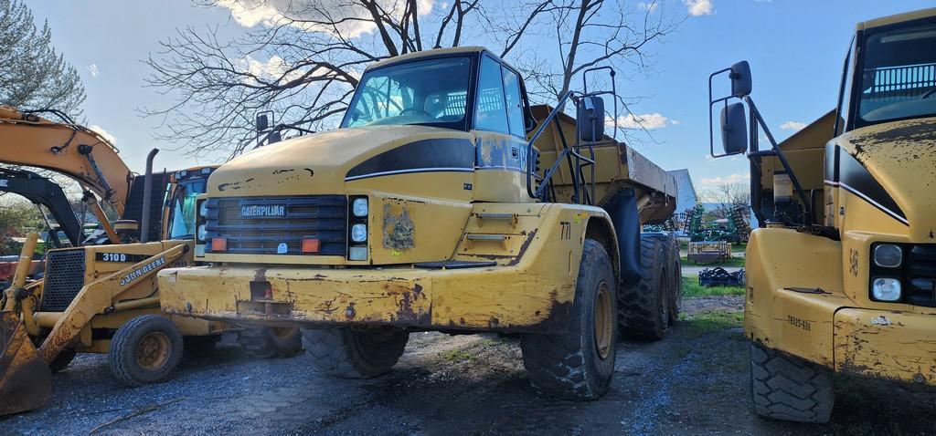 2005 Cat 735 Haul Truck (RIDE AND DRIVE)