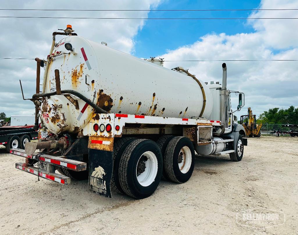 2007 Mack CT713 T/A Vacuum Truck [YARD 1]