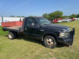 2005 Ford F350 Flatbed XLT V10 Motor - Runs