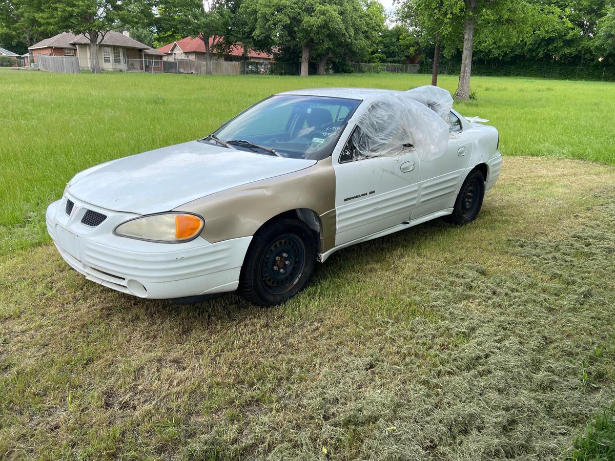 2000 Pontiac Grand Am 4-door Sedan - Does not run - Miles unknown