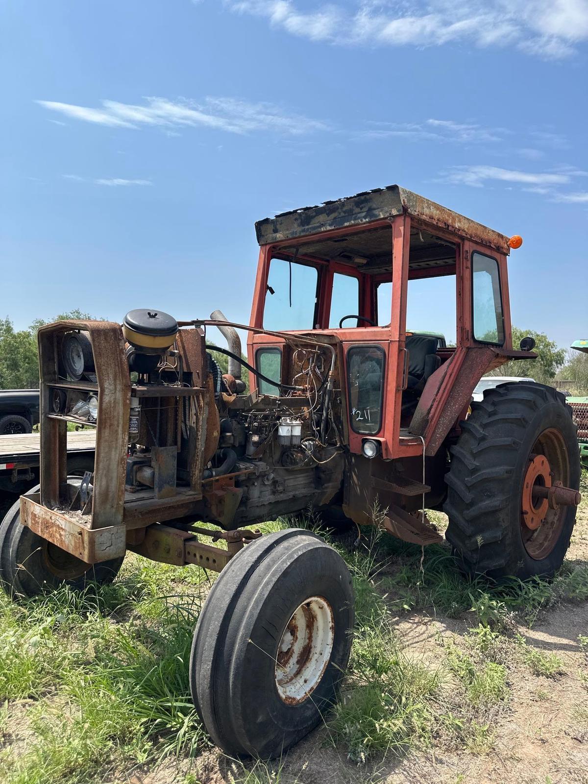 Massey Ferguson 6701