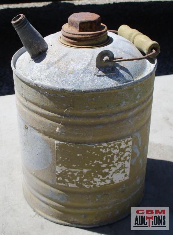 Old Metal Gas Can... *FRT