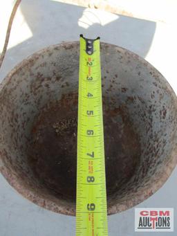 Cast Iron Cook Pot... *FRB