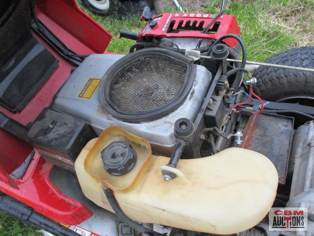 Honda 3011 Rear Engine Lawn Tractor, 30" Deck (Unknown)