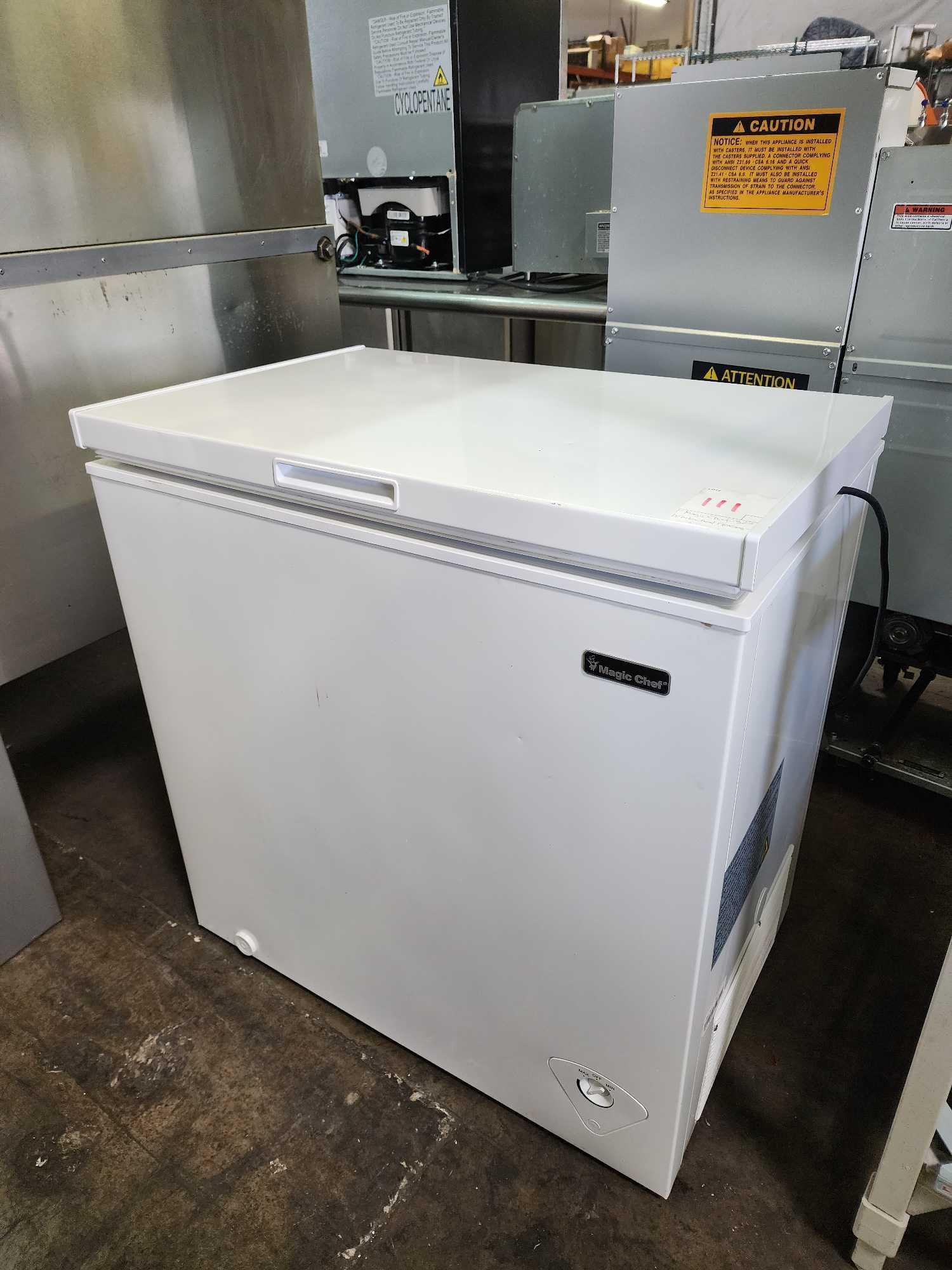 MagicChef 32 in. White Chest Freezer