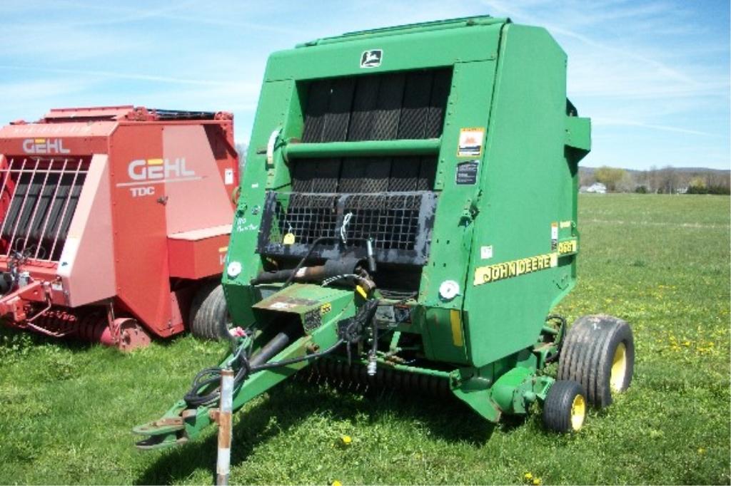 JD 466 Silage Special Round Baler