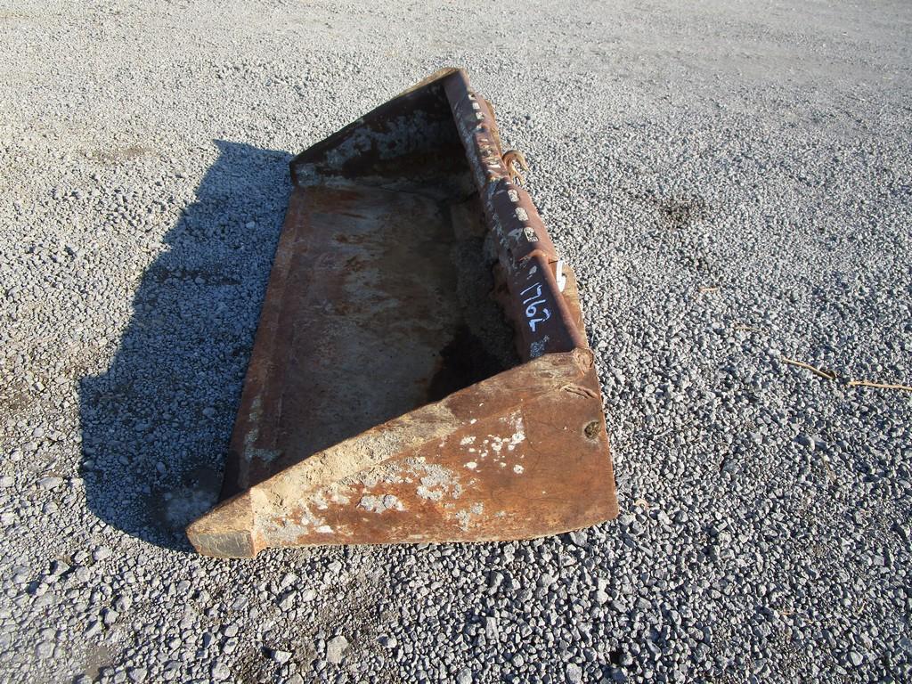 USED 72" SKIDSTEER BUCKET