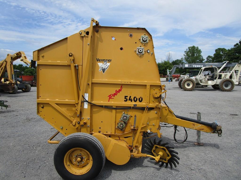 VERMEER 5400 RD BALER