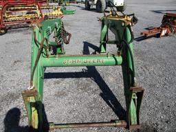 JOHN DEERE 620 LOADER FRAME