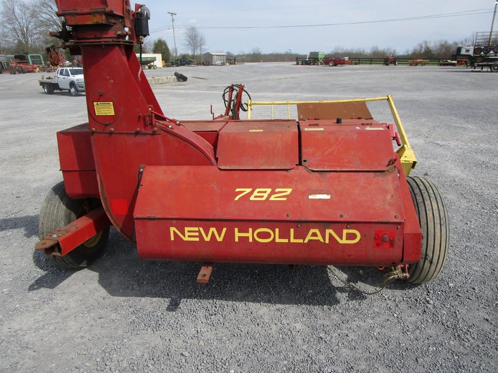 NEW HOLLAND 782 CHOPPERHEAD  W HAY HEAD