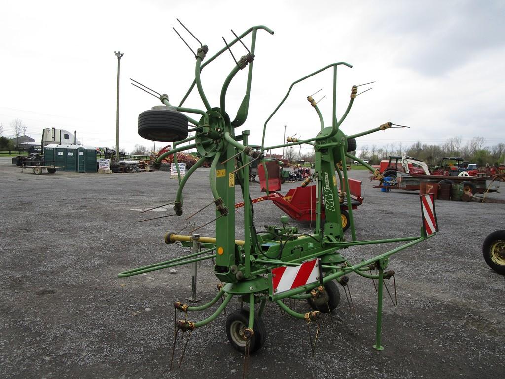 KRONE KW 5.50/4X7T HAY TEDDER