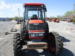 KUBOTA M6800 TRACTOR