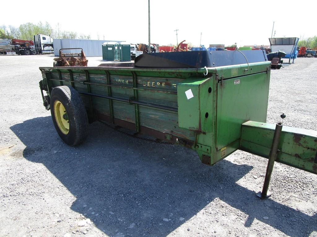 JOHN DEERE 54 MANURE SPREADER