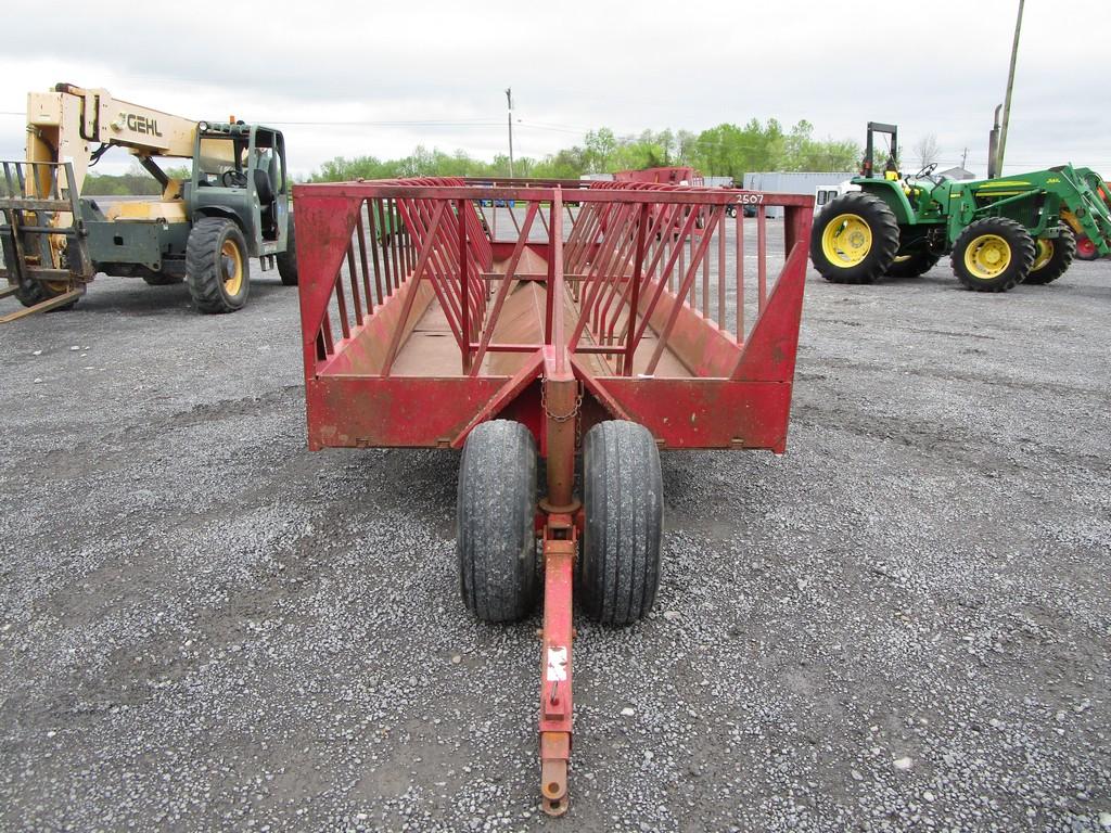 RED 24' HAY FEEDER WAGON