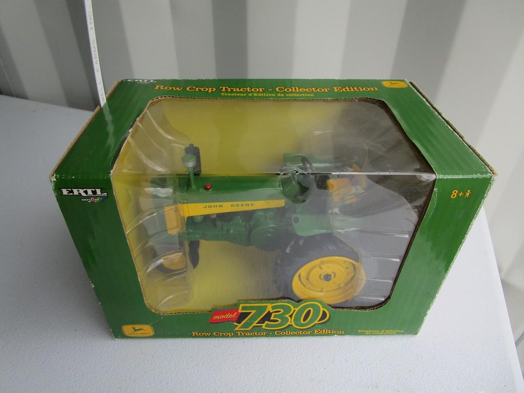 TOY JOHN DEERE 730 TRACTOR