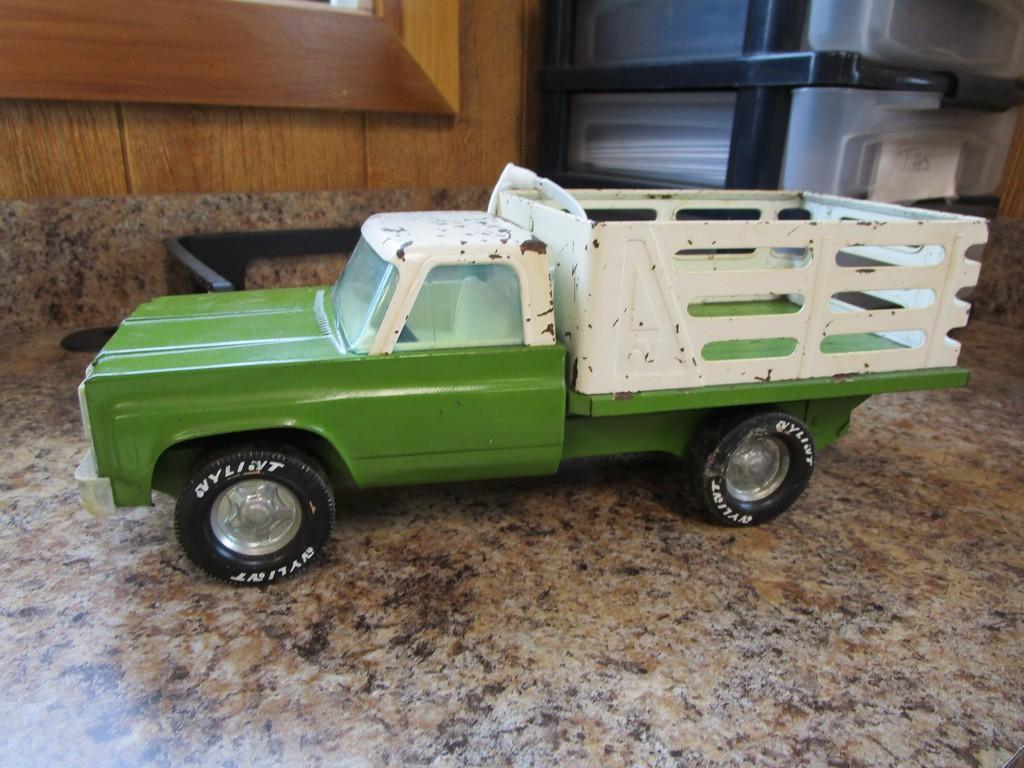 NY-LINT FARM TRUCK TOY