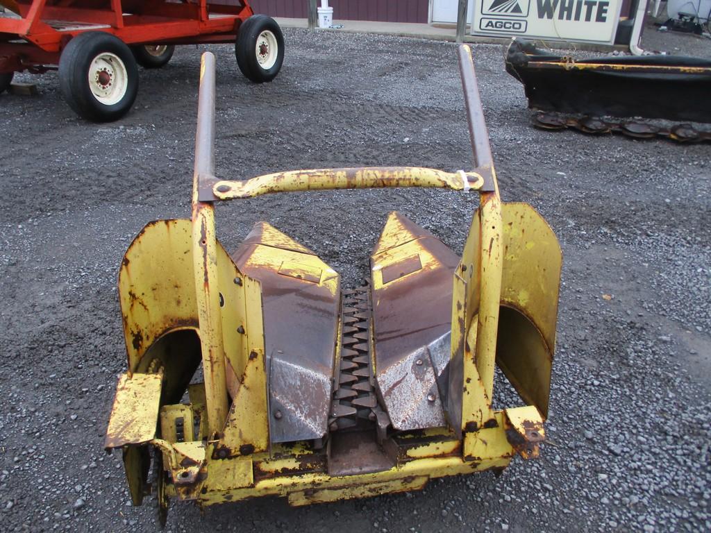 NEW HOLLAND 722 CORN HEAD