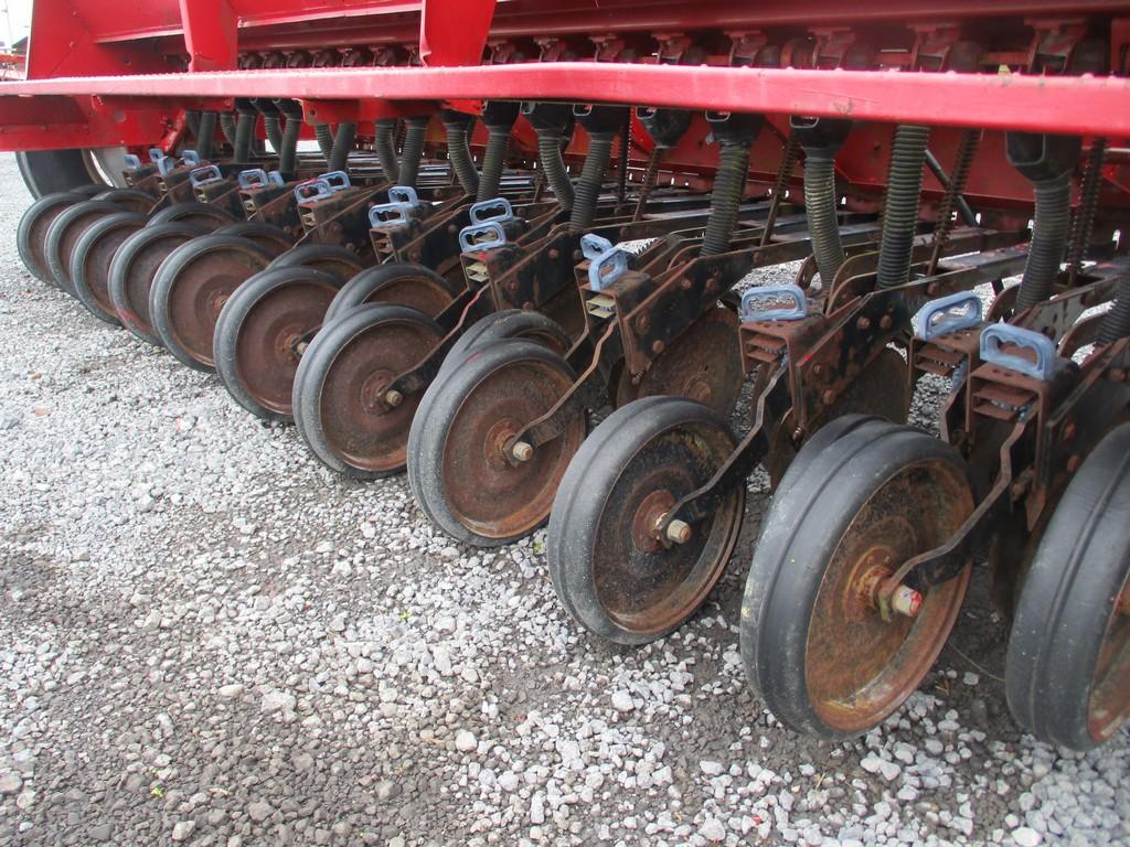 CASE IH 5100 GRAIN DRILL