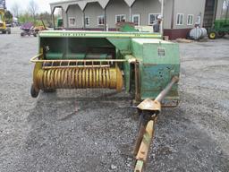 JOHN DEERE 336 SQ BALER