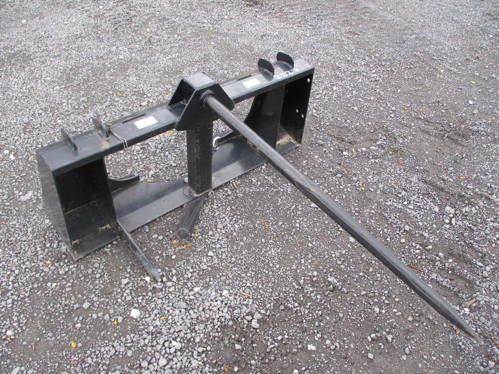 SKIDSTEER MOUNT BALE SPEAR