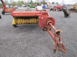 NEW HOLLAND 273 SQ BALER