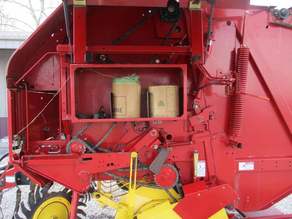 NEW HOLLAND BR7060 RD BALER