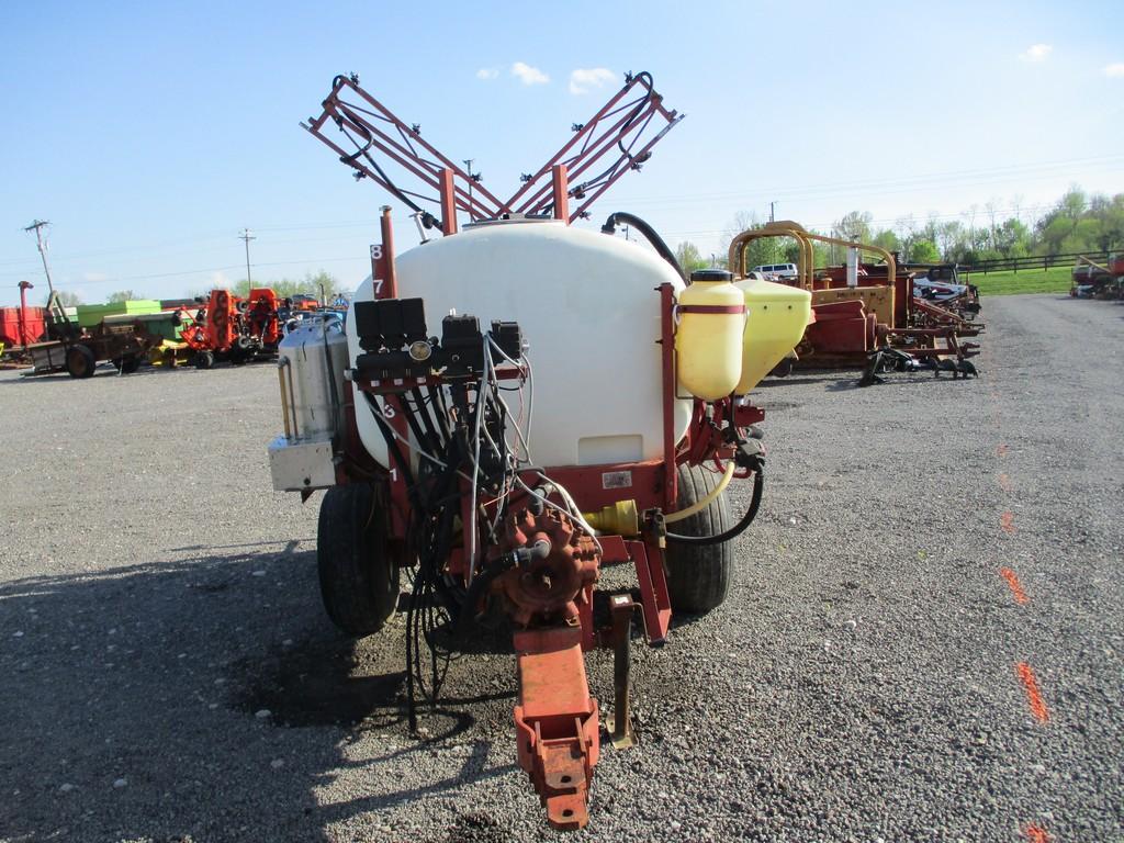 HARDI TR800 SPRAYER