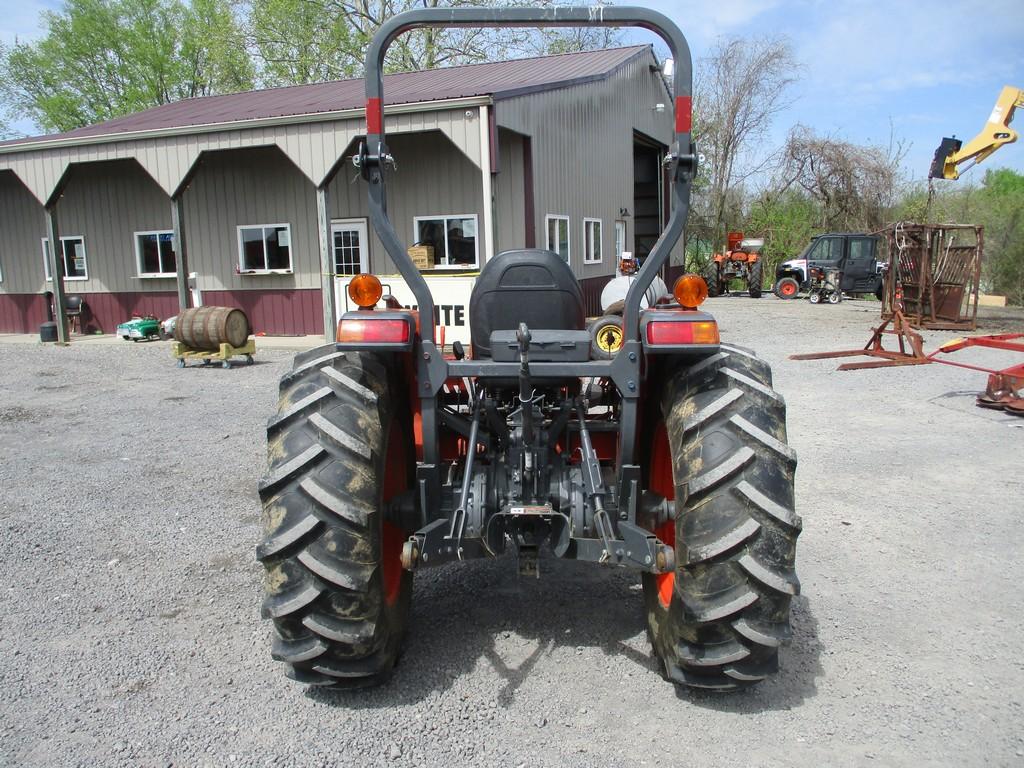 KUBOTA MX5800 TRACTOR