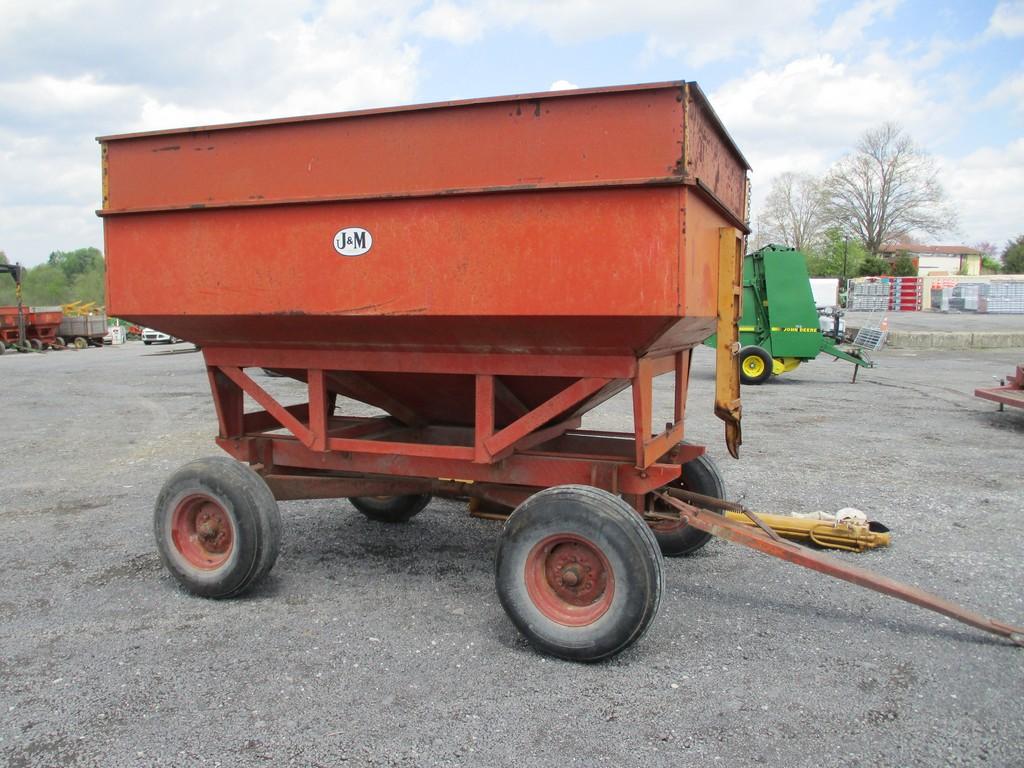 J&M GRAVITY WAGON W HYD AUGER