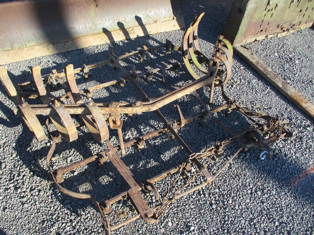 SPIKE HARROW SECTION AND CULTIVATOR