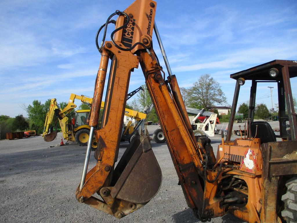 CASE 580C BACKHOE