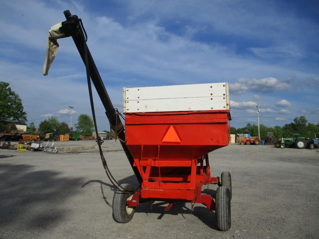 ORANGE GRAVITY WAGON W HYD AUGER