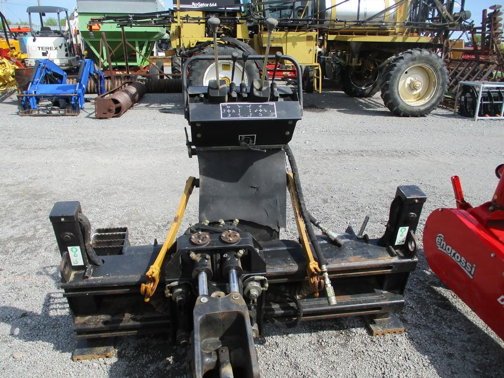 CAT BH30 SIDESTEER BACKHOE ATTACHMENT