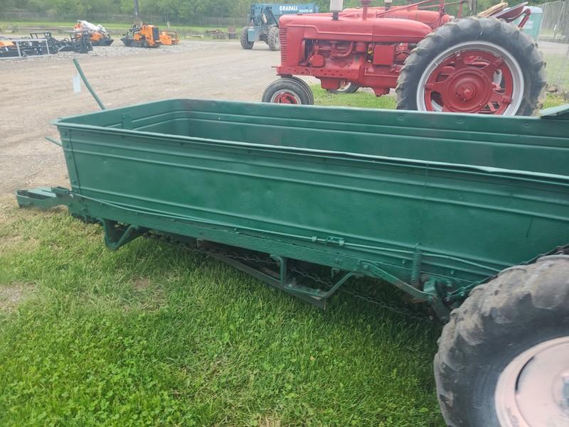 Oliver Ground Drive Manure Spreader