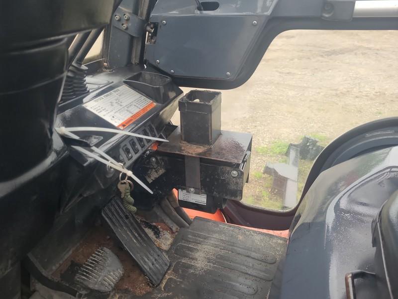 Toyota 7FGU25 Forklift - Duel Fuel