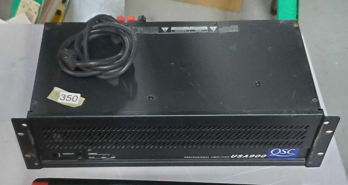 QSC USA 900 Watt Stereo Power Amplifier Rackmount (Lights Up)